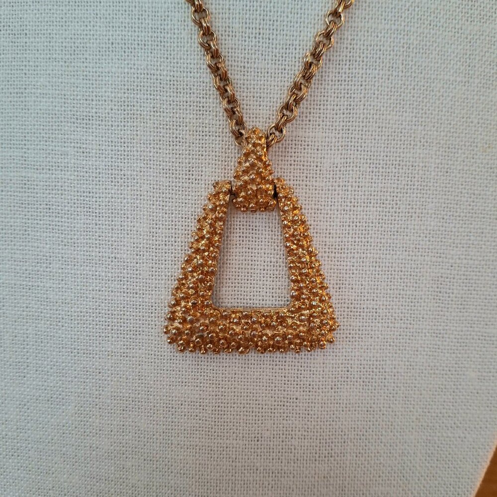 Vintage Sarah Coventry Gold Tone Pendant Necklace